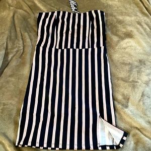 BRAND NEW WITH TAGS, M- mini tight Motel pink, white, and black stripped dress